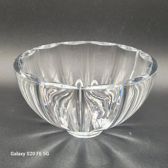 Beautiful 24% Lead Crystal Bowl - Home Decor - Picture 1 of 9
